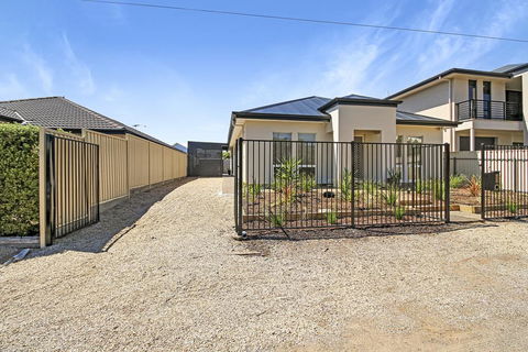 Aldinga Beach Experience - VIC Tourism 1