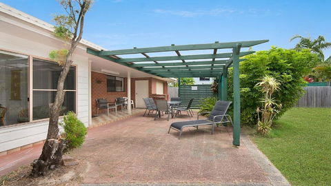 Alexander Palms - VIC Tourism 2