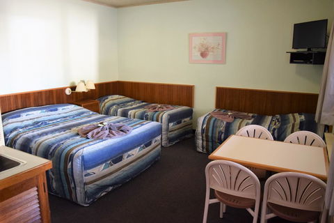 Alkira Motel - VIC Tourism 2