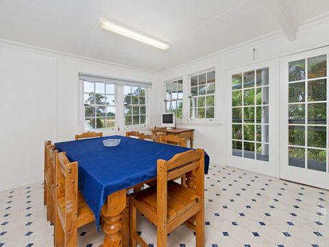Allamanda House, 3 Willow Street - VIC Tourism 3