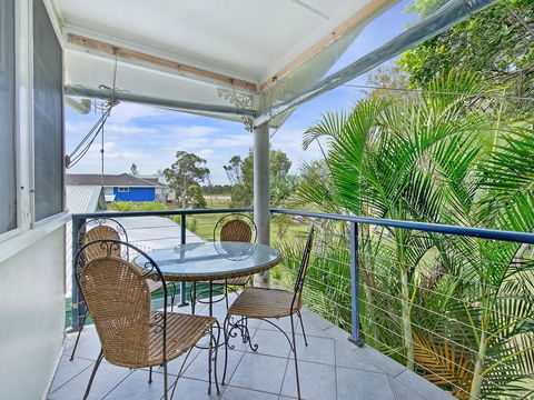 Allamanda House, 3 Willow Street - VIC Tourism 0