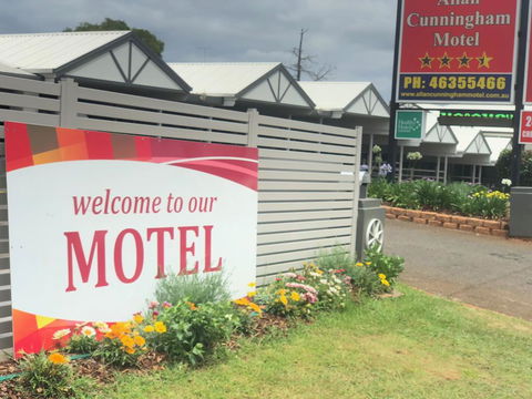 Allan Cunningham Motel - VIC Tourism 1