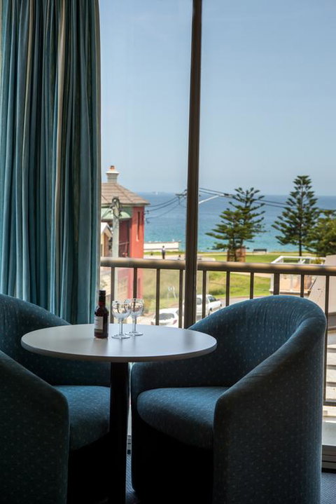 Alloggio Newcastle Beach - VIC Tourism 3