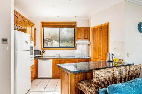 Allure - On Seven Mile Beach Gerroa - VIC Tourism 3