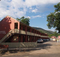 Alpine Hotel Bright - VIC Tourism