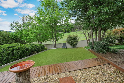 Alpine Vista - Short Walk To Town Centre - VIC Tourism 2