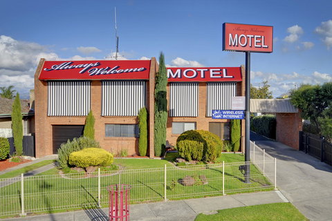 Always Welcome Motel - VIC Tourism 1