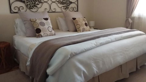 Amalie Cottage Waikerie - VIC Tourism 1