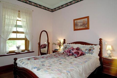 Amanda's Cottage 1899 - VIC Tourism 2