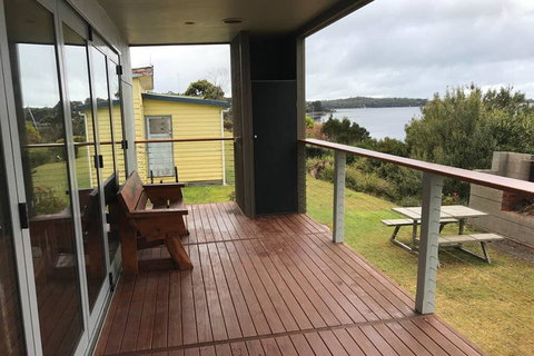 Amazing Ansons Bay Absolute Waterfront Beach House - VIC Tourism 1