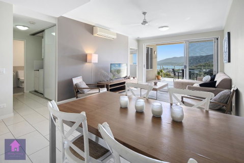 Amazing Ocean Views, Pool, Award Winning Location, Airlie Beach - VIC Tourism 0