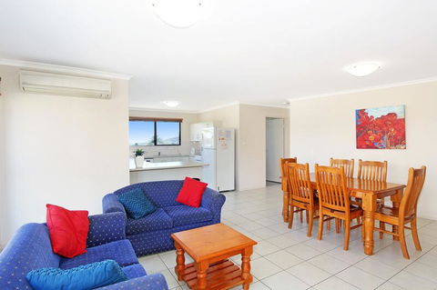 Amberoo Apartments - VIC Tourism 1