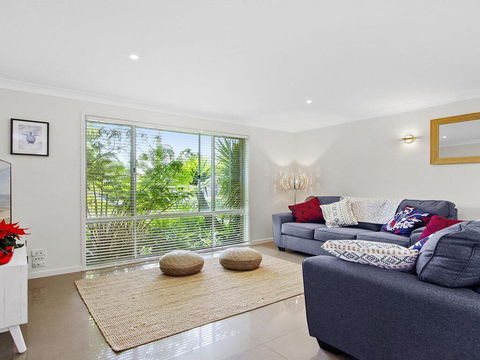 Amersham - Great Family Accommodation - VIC Tourism 1