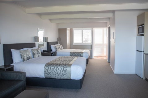 Amooran Oceanside Apartments And Motel - VIC Tourism 3