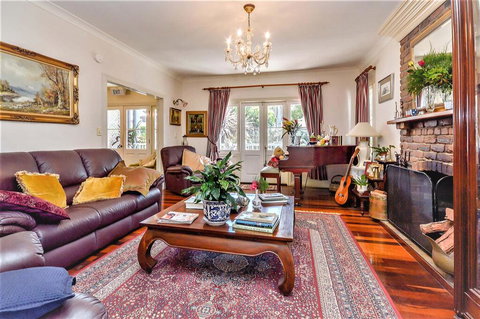 Amore Mt Tamborine - VIC Tourism 3