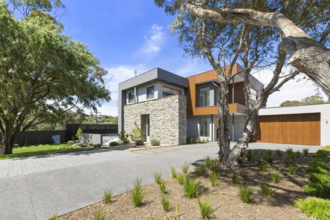 ANCHORAGE - MOUNT MARTHA - VIC Tourism 2