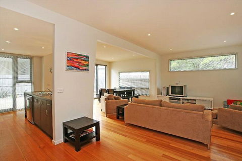 Anderson Townhouse 2-39 - VIC Tourism 1