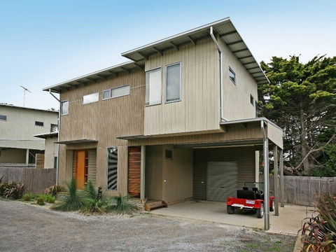 Anderson Townhouse 2-39 - VIC Tourism 0