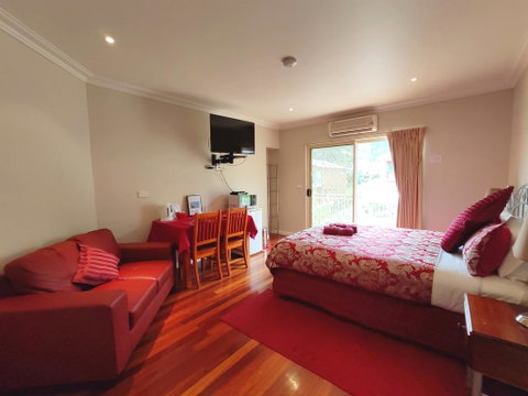 Angela's Beach Stays - VIC Tourism 0