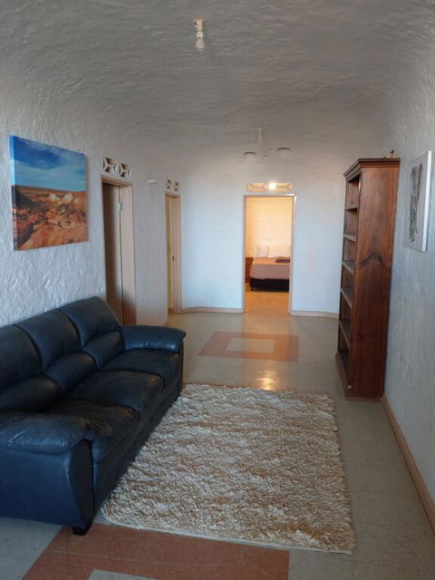 ANTE STREET DUGOUT - VIC Tourism 2