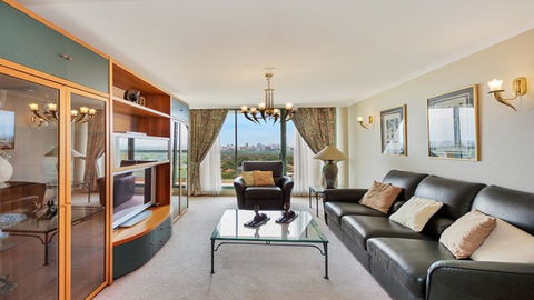 Apartment In The Heart Of Chatswood - VIC Tourism 0