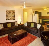 Apartment with Inground Pool - VIC Tourism
