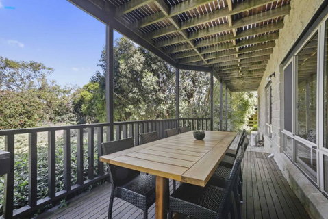 APOLLO BAY HOLIDAY HOUSE - Walk To Beach + Wifi - VIC Tourism 3