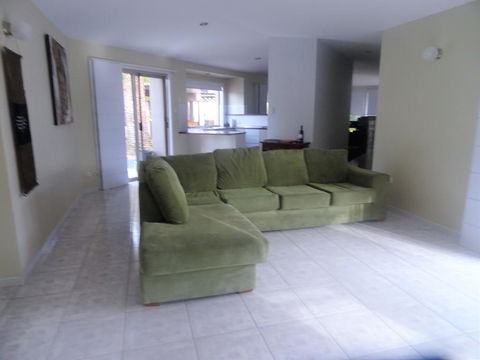 Apurla Hervey Bay - Located At The Point - VIC Tourism 1