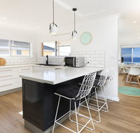 Aqua Palm with Sweeping One Mile Views - VIC Tourism