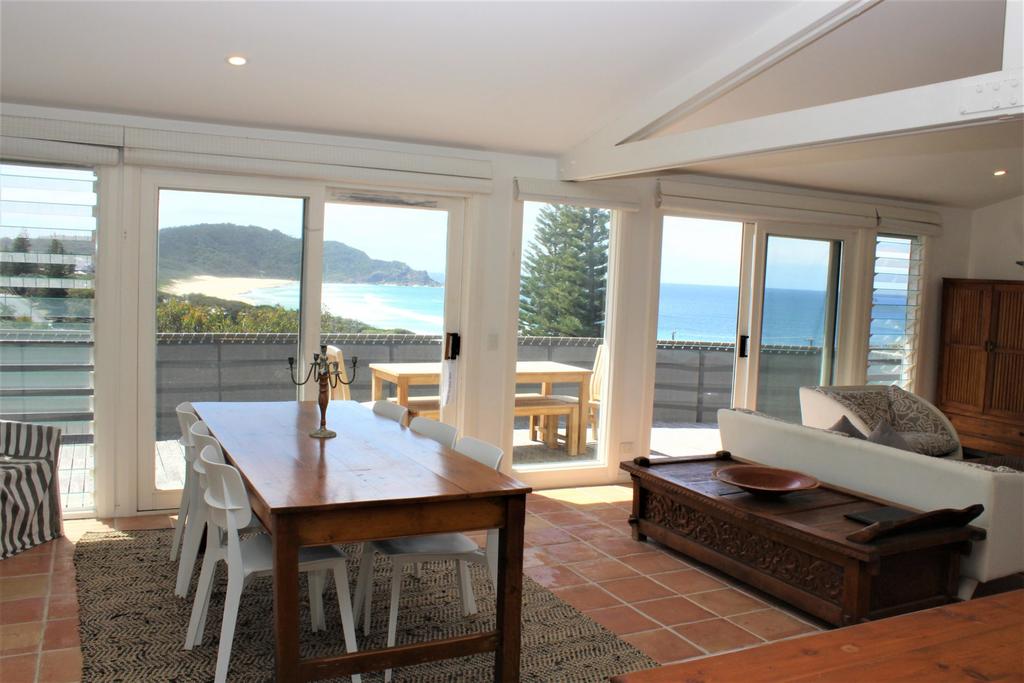 Sandbar NSW VIC Tourism