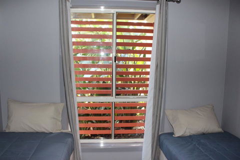 Aqualuna Apartments - VIC Tourism 1