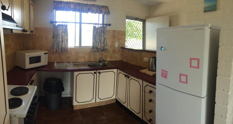 Aquarius Holiday Apartments - VIC Tourism 1