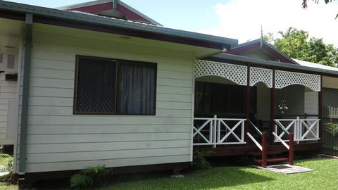 Arcadia Gardens 1/44 McCabe CRescent - VIC Tourism 0