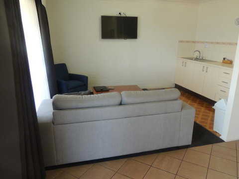 Argyle Terrace Motor Inn - VIC Tourism 2
