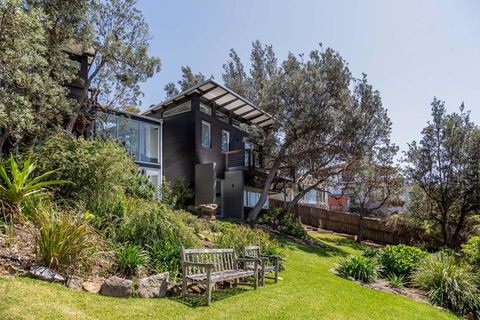 ARGYLL MOLLYMOOK - Absolute Waterfront - VIC Tourism 0