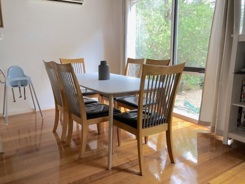 Ariel's Beach House - VIC Tourism 2
