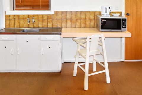Armidale Motel - VIC Tourism 3