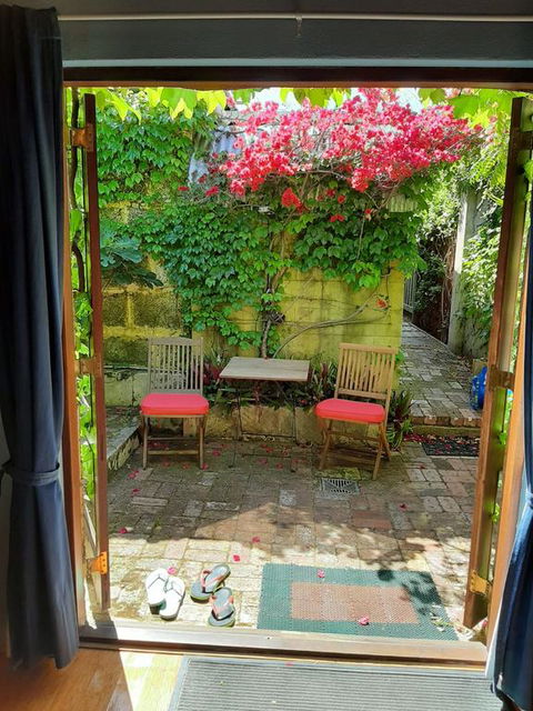 Art & Garden Retreat - VIC Tourism 3