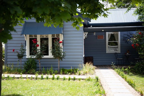 Artisan Retreat - VIC Tourism 0