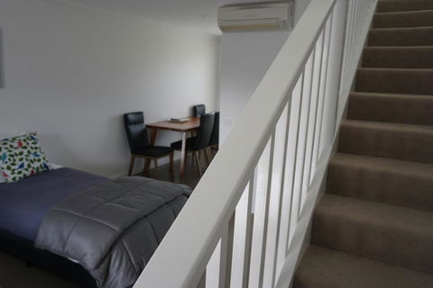 Ashmont Motel And Apartments - VIC Tourism 1