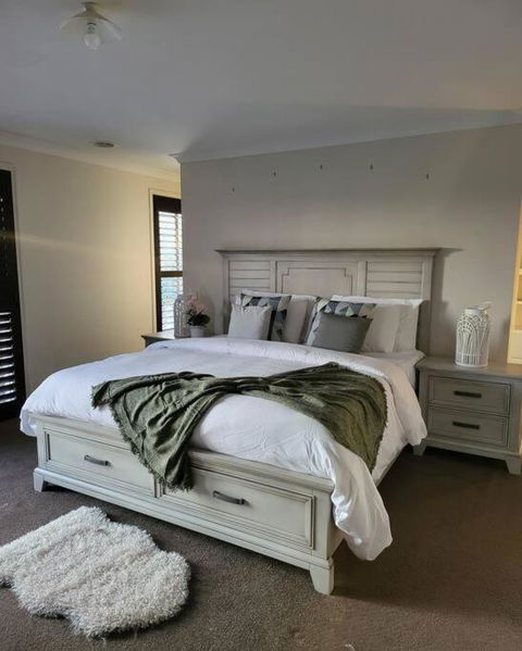 Luxury Green - VIC Tourism 0