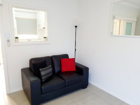M4 West Perth Studio Apartment Near Kings Park - VIC Tourism 1