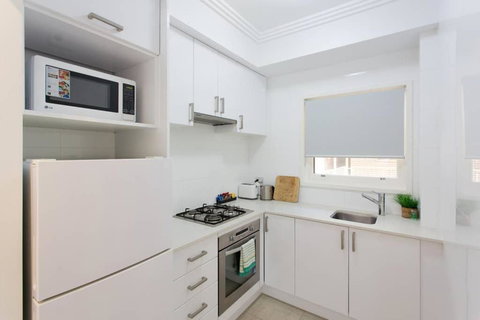 M5 West Perth Studio Apartment Near Kings Park - VIC Tourism 2