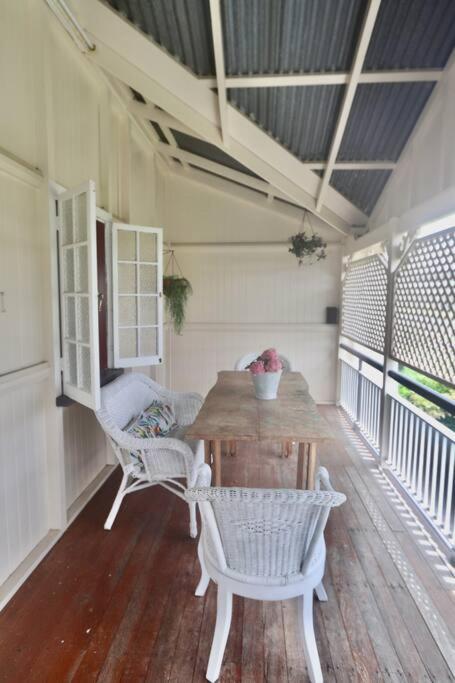 MAGNOLIA HOUSE ON THE CREEK - STANTHORPE - VIC Tourism 2