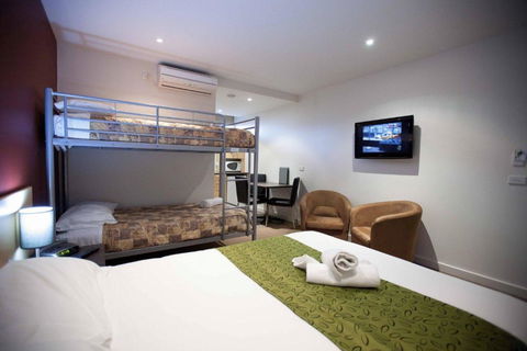 Mansfield Motel - VIC Tourism 3