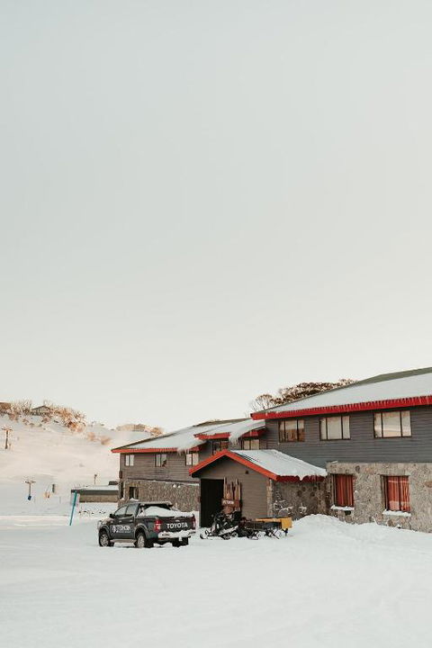 Matterhorn Lodge - VIC Tourism 1