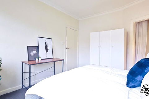 MCG 1BR Apartment For Family - VIC Tourism 1