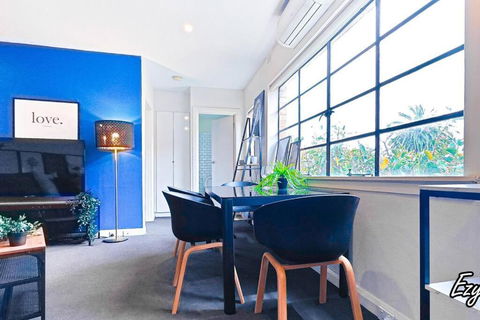MCG 1BR Apartment For Family - VIC Tourism 2