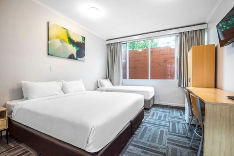 Meadow Inn Hotel-Motel - VIC Tourism 2
