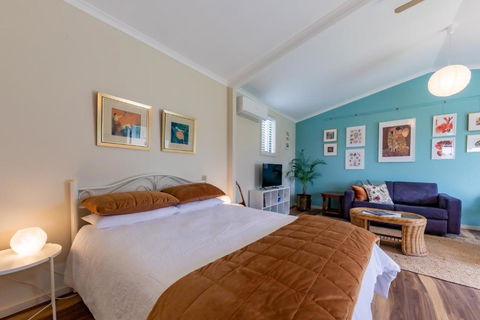 Meander Retreat - Garden Studio - VIC Tourism 1